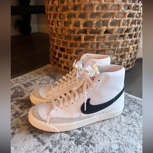Nike Women’s Blazer High Tops Size 8! Only Worn one time!